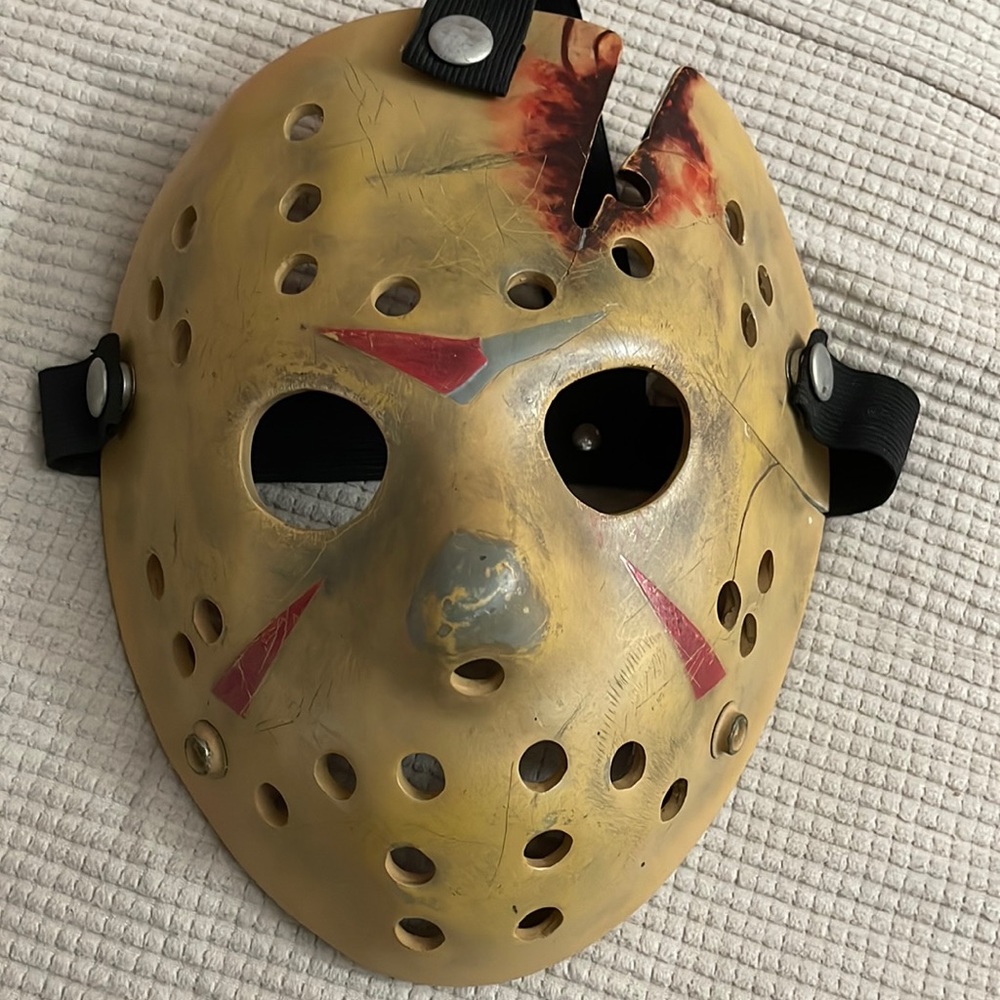 Friday the 13th part 4 mask kinda broken [discount]
